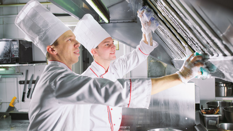 How the correct cleaning solutions can keep a commercial kitchen efficient and healthy