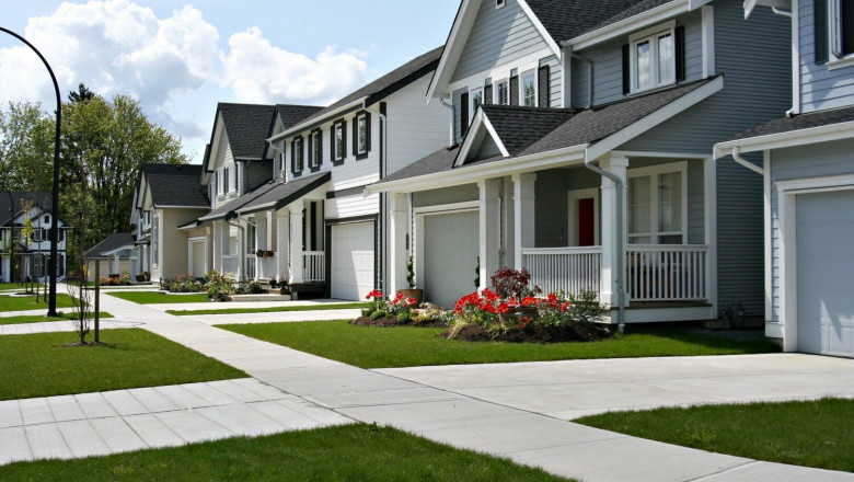 Questions To Ask While Hiring Gutter and Roofing Company