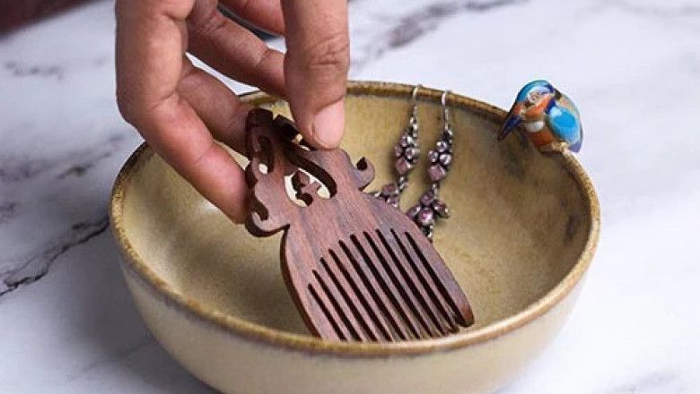The necessity of trays in serveware for home decor.