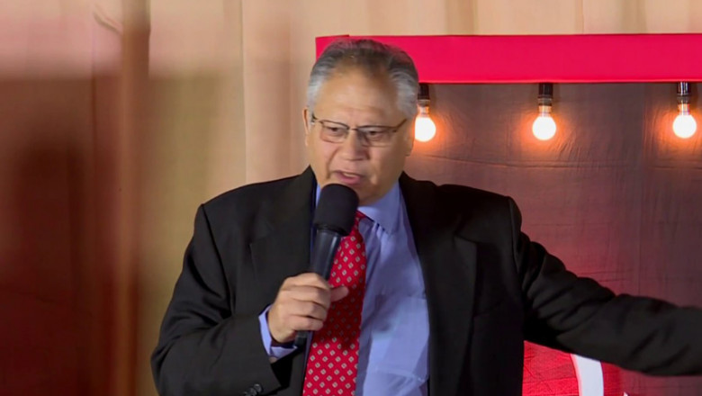 How does leadership coaching give leaders an edge?- Shiv Khera