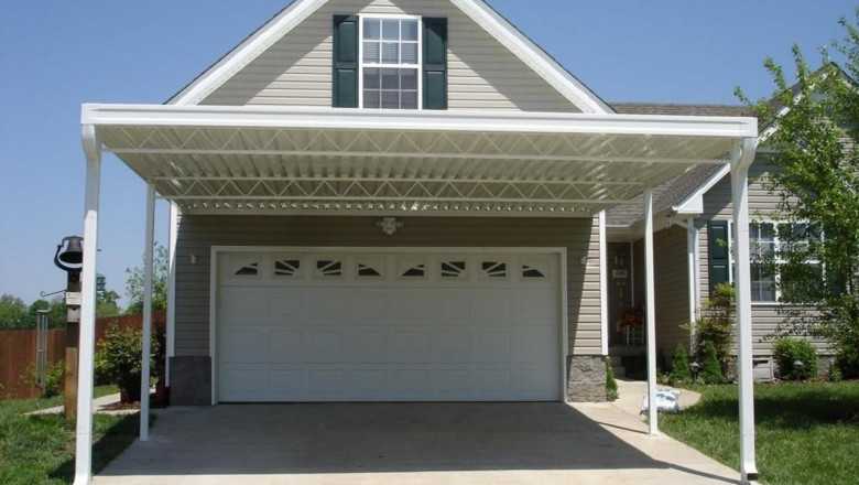 7 Essential Questions to Ask Before Hiring a Carport Builder