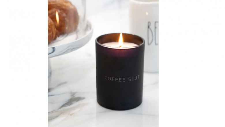 Create Your Own Mood with Custom Scented Candles!