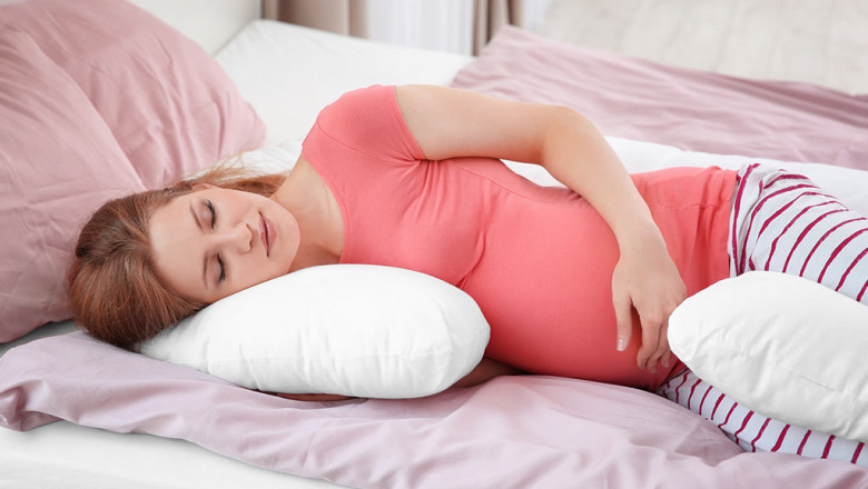 Pregnancy Pillow Supports The Changing Shapes And Curves Of The Pregnant Body