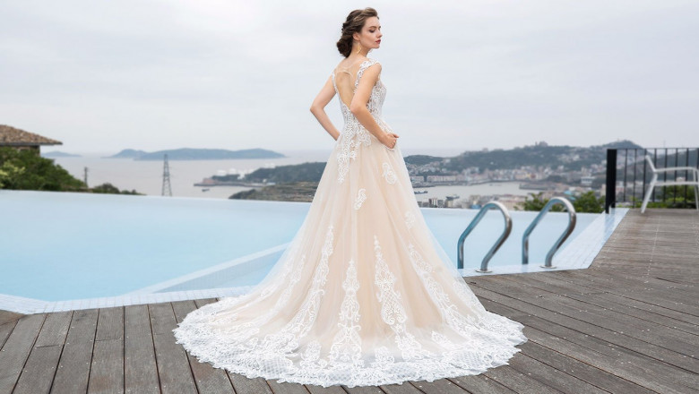 Backless Beach Wedding Dresses