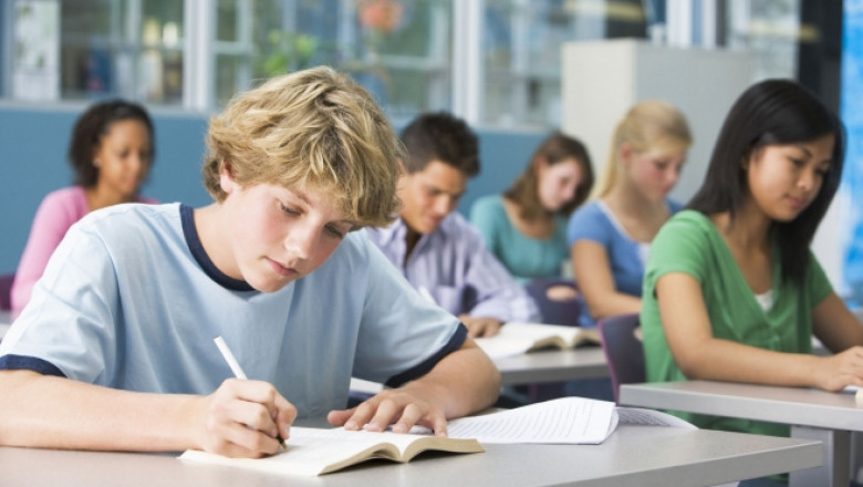 5 Good Reasons to Take Private French Classes Online To Master The Language