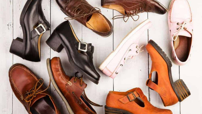 Footwear: A Pair Of Shoes Provides Comfort And Protection For The Feet By Providing Comfort And Support